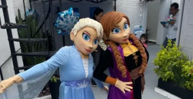 show de botargas Frozen para fiestas infantiles